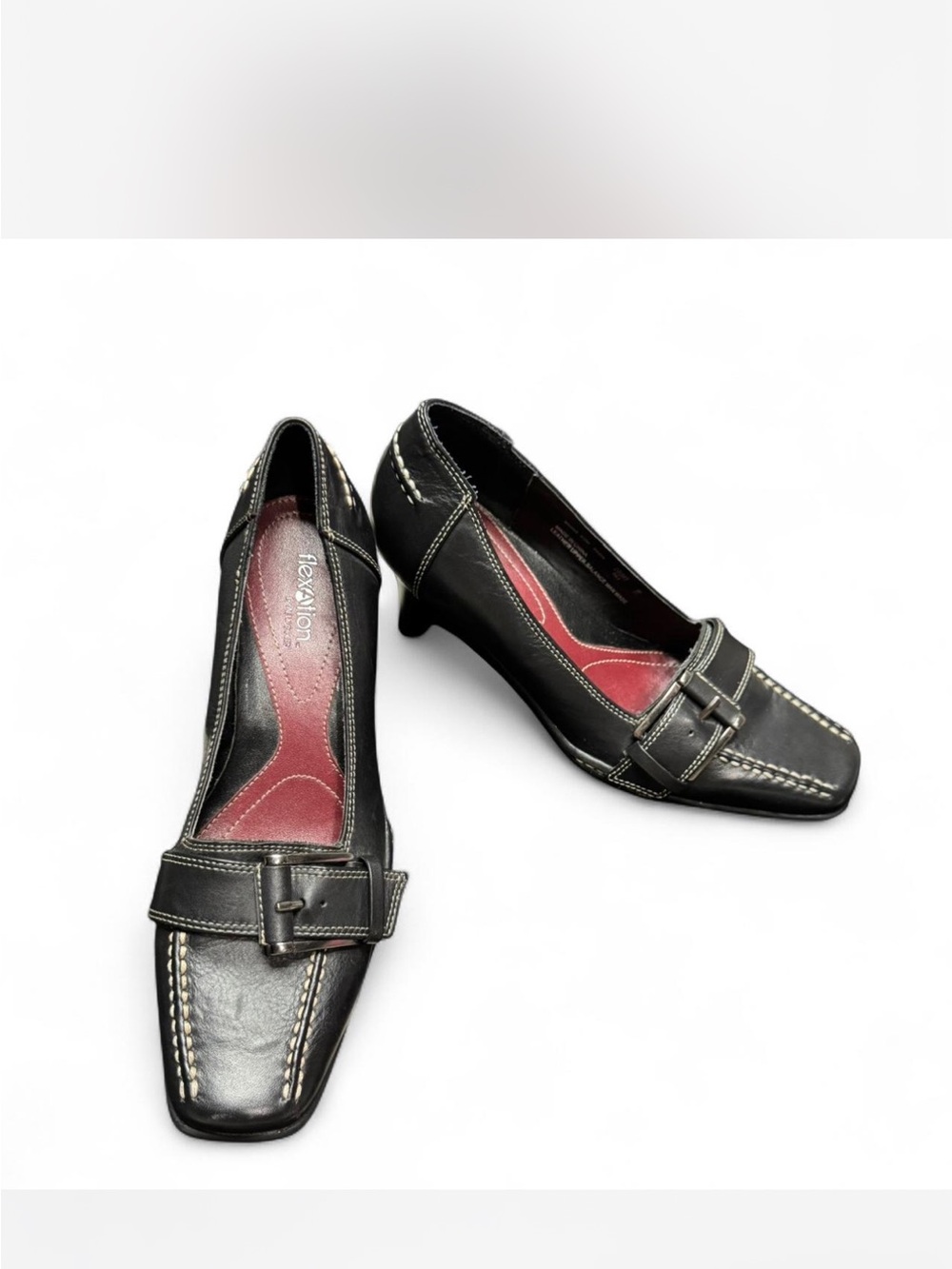 AEROSOLES Black Leather Square-Toe Kitten Heel Pumps with Buckle